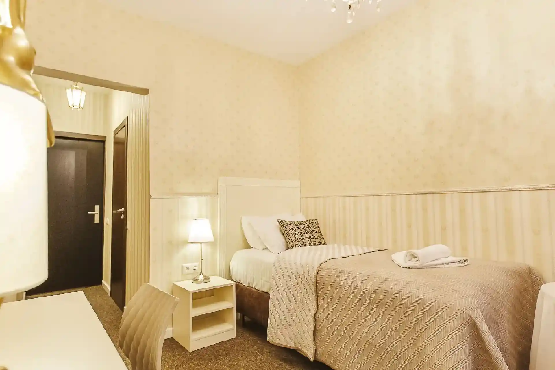 Vienvietis liuksas — Art Hotel Bohema